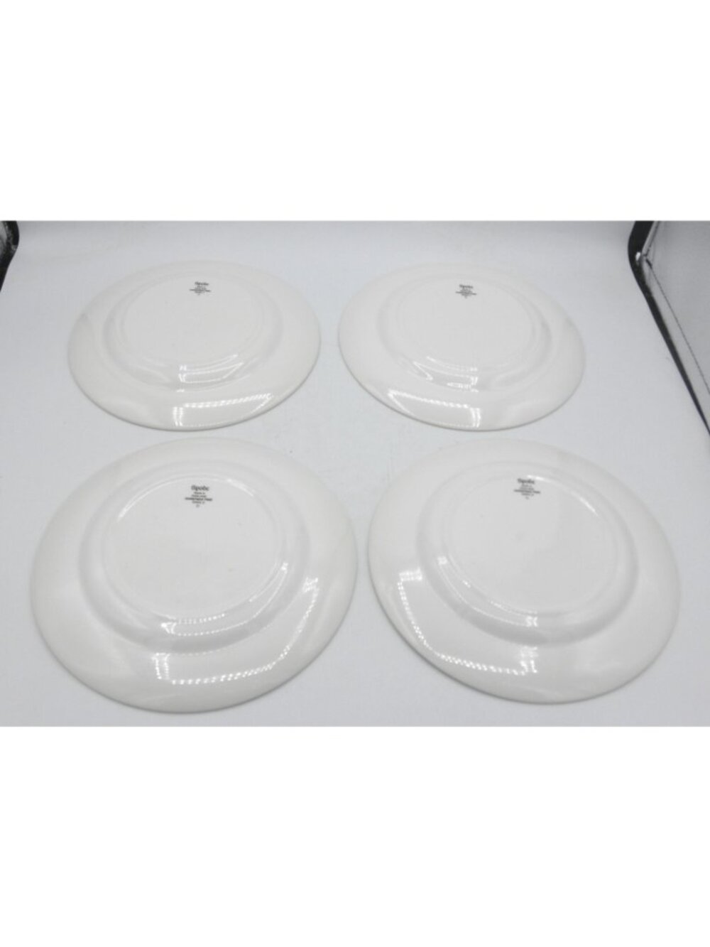 Christmas Tree by Spode 7-3/4 Inch Salad Plates Set of 4 Pattern: SP CHT England - Picture 2 of 6